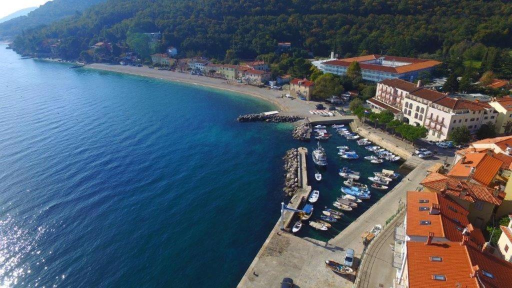 Apartments Near The Beach, With Terraces And Seaview At House B. Mošćenička Draga 외부 사진